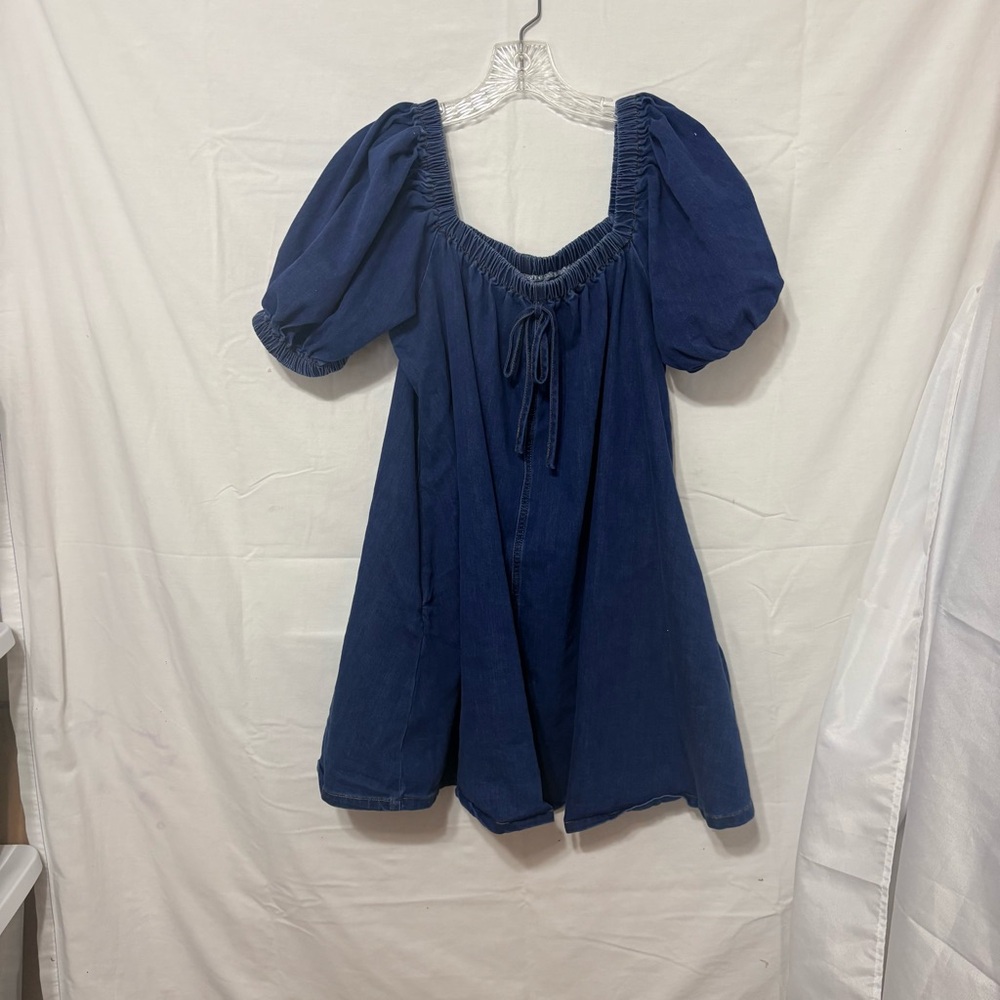 Denim Dress with sweet bubble sleeves and a loose fit
